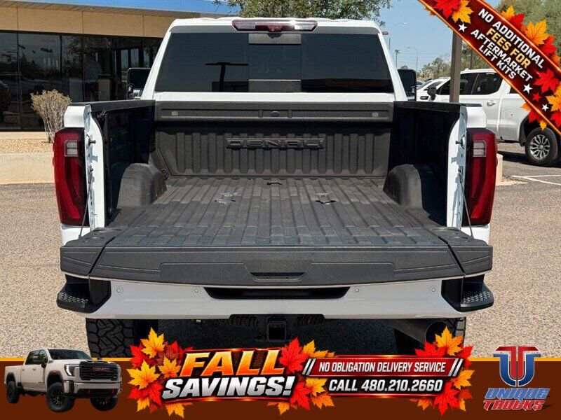 Used 2024 GMC Sierra 2500 Denali w/ Denali Reserve Package AWD/4WD image 7