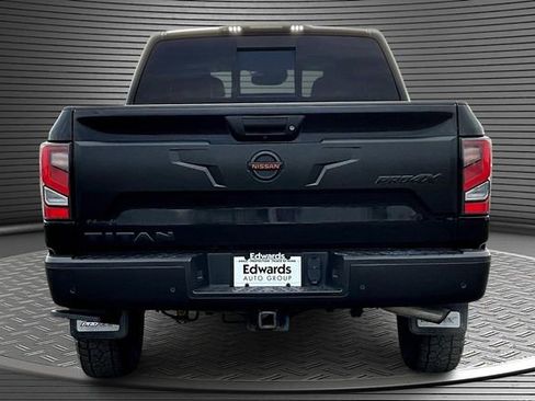 Used 2020 Nissan Titan PRO-4X w/ Pro-4x Convenience Package image 5