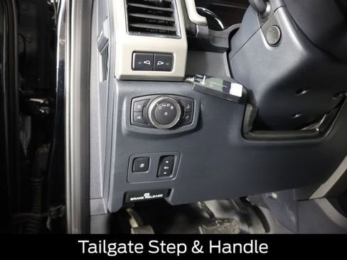 Used 2022 Ford F250 Lariat w/ Black Appearance Package image 51