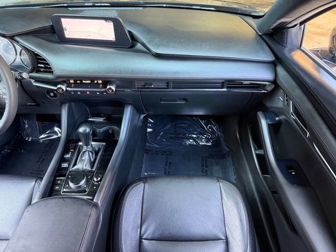 Used 2021 MAZDA MAZDA3 s FWD image 24