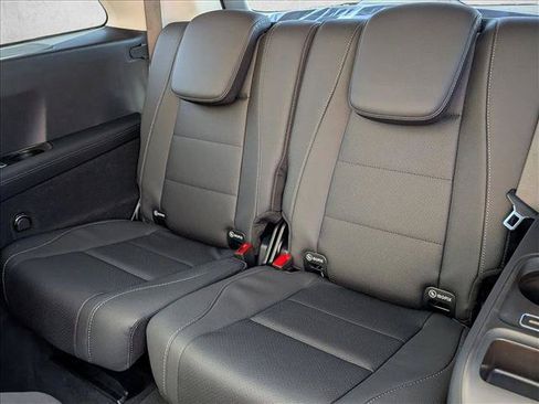 New 2026 Mercedes-Benz GLS 450 4MATIC image 19