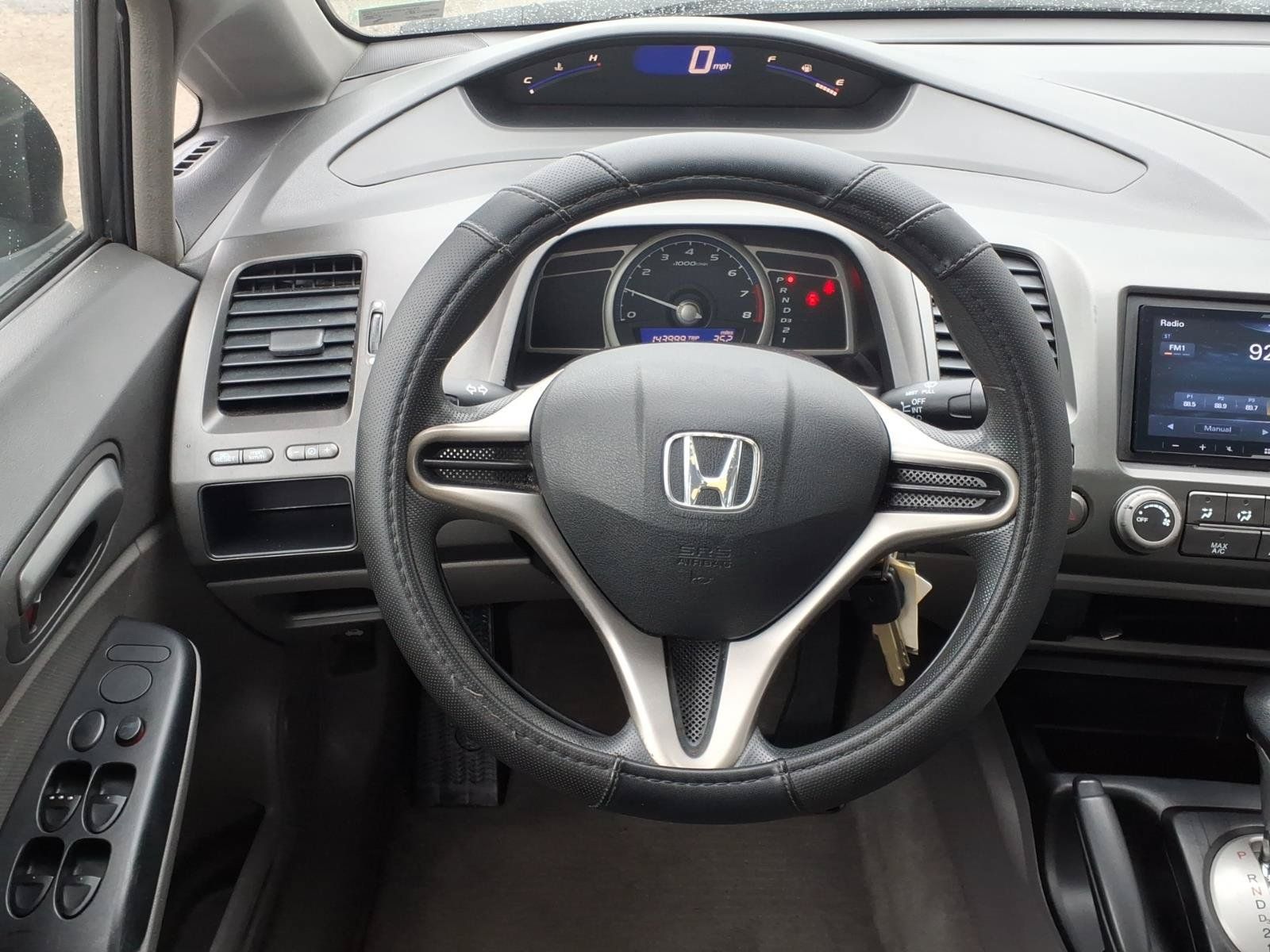Used 2010 Honda Civic DX-VP image 5