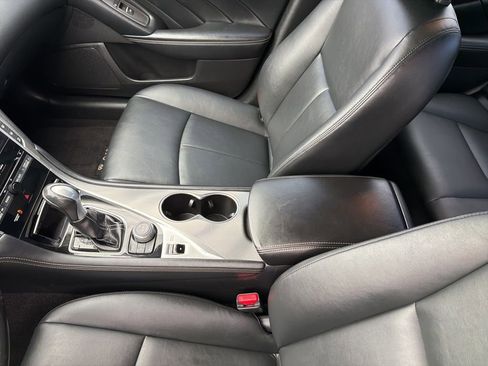 Used 2016 INFINITI Q50 2.0t w/ Moonroof Package AWD/4WD image 42