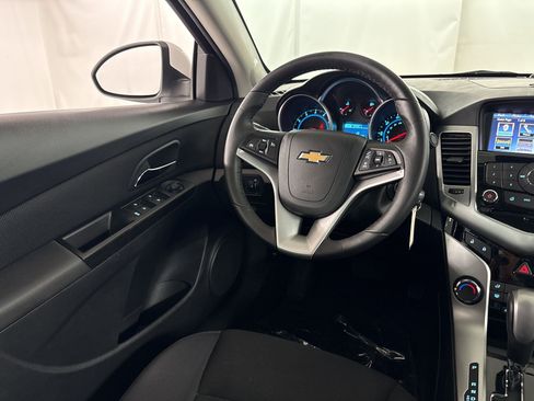 Used 2014 Chevrolet Cruze LT FWD image 29