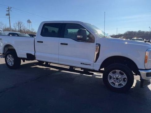 Used 2026 Ford F250 XLT image 2