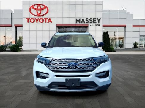Used 2021 Ford Explorer Limited w/ Equipment Group 301A AWD/4WD image 8