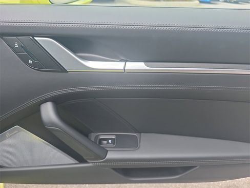 Used 2025 Porsche 911 Carrera GTS image 19