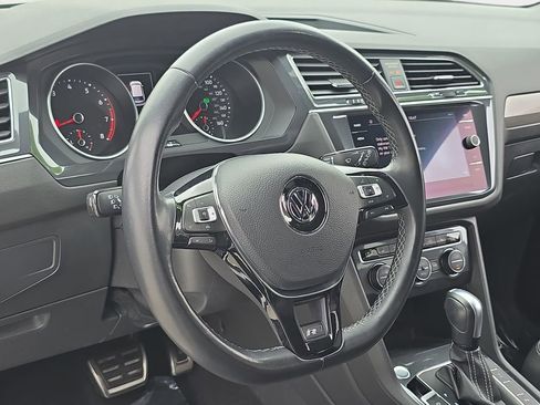 Used 2021 Volkswagen Tiguan SE R-Line FWD image 20