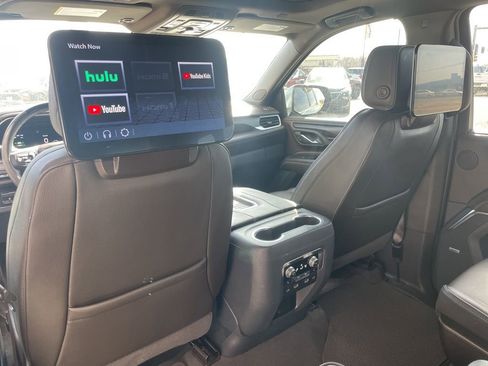 Used 2024 GMC Yukon XL Denali w/ Advanced Technology Package image 48
