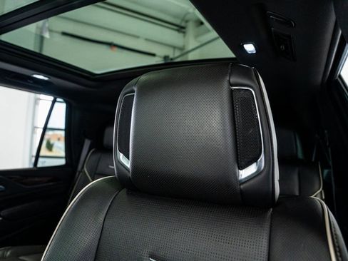 Used 2021 Cadillac Escalade Premium Luxury w/ Driver Assist Tech Package image 37