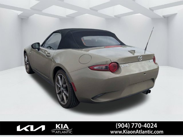 Used 2023 MAZDA MX-5 Miata Grand Touring RWD image 5