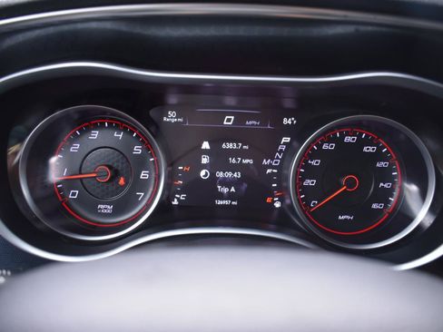 Used 2018 Dodge Charger R/T w/ Premium Group RWD image 34