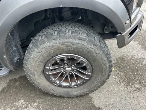 Used 2020 Ford F150 Raptor AWD/4WD image 9