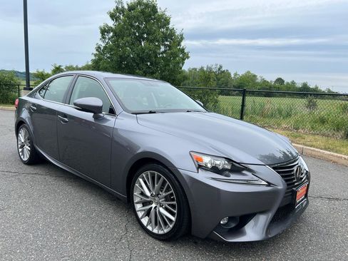 Used 2016 Lexus IS 300 AWD w/ Navigation System Package image 3