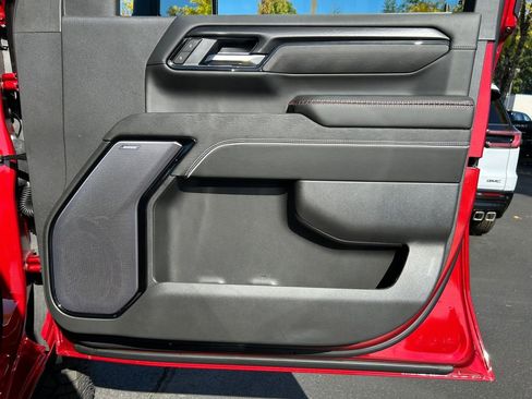 New 2025 GMC Sierra 2500 AT4X w/ AT4X AEV Edition image 25