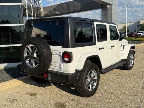 Used 2020 Jeep Wrangler Unlimited Sahara image 3