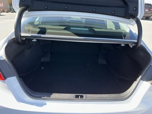 Used 2024 Toyota Camry LE image 32