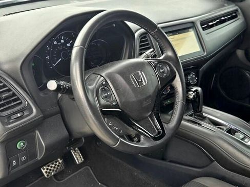 Used 2019 Honda HR-V Sport image 6