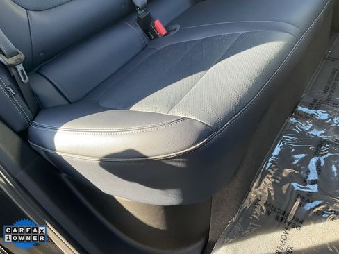 Used 2022 Chevrolet Bolt EUV LT w/ Convenience Package image 49