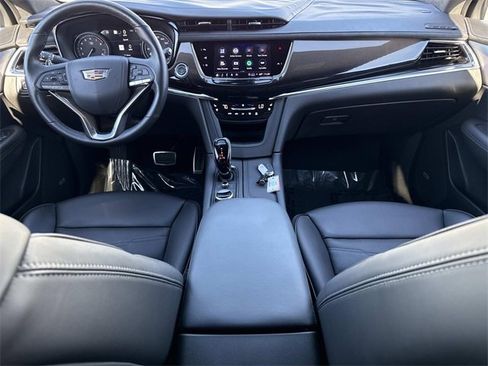 Certified 2024 Cadillac XT6 Sport w/ Platinum Package image 17