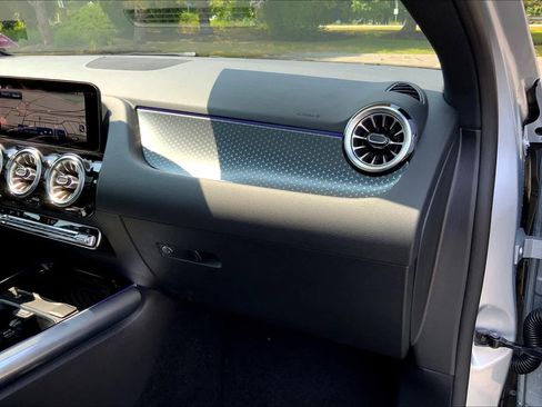 Certified 2025 Mercedes-Benz GLA 250 4MATIC image 10