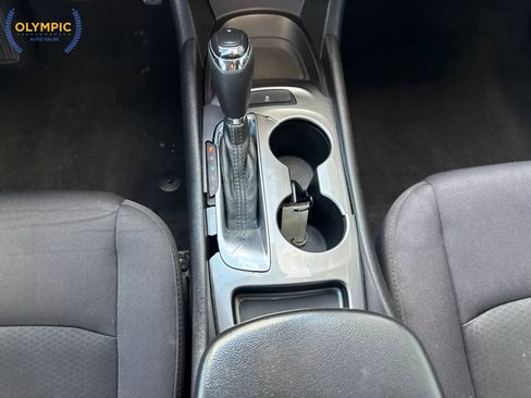 Used 2014 Chevrolet Impala LT w/ Convenience Package image 30