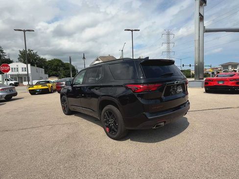 Certified 2023 Chevrolet Traverse Premier w/ Redline Edition AWD/4WD image 6