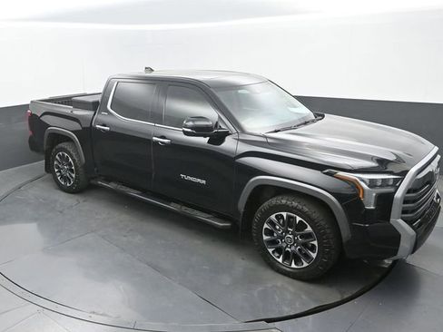 Used 2023 Toyota Tundra Limited image 31