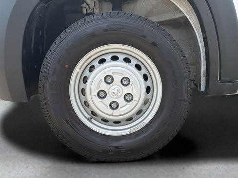 Used 2026 RAM ProMaster 2500 w/ Convenience Group FWD image 21