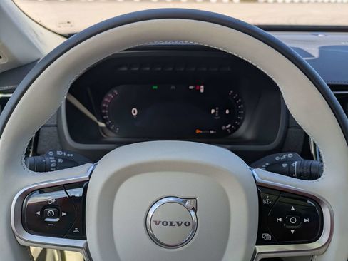 New 2026 Volvo XC90 B6 Ultra w/ Protection Package Premier AWD/4WD image 40