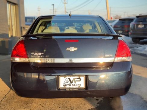 Used 2010 Chevrolet Impala LT w/ Convenience Package FWD image 3