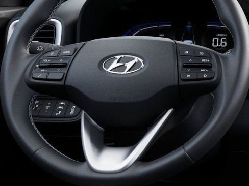 New 2026 Hyundai Venue SEL FWD image 15