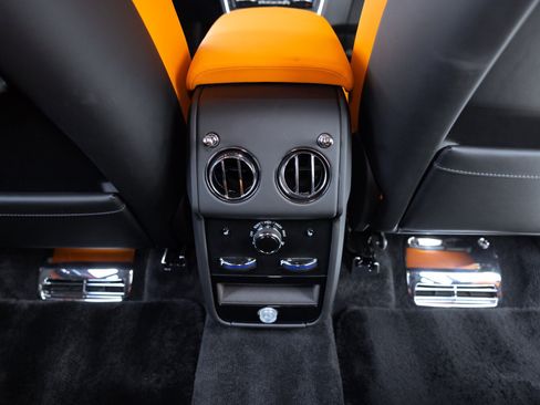 Used 2026 Rolls-Royce Cullinan AWD/4WD image 47