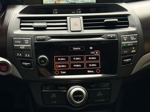 Used 2013 Honda Crosstour EX-L image 12