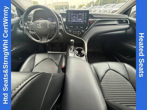 Used 2022 Toyota Camry SE w/ Cold Weather Package FWD image 12