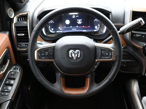 Used 2023 RAM 2500 Limited image 14