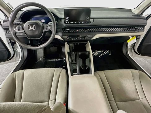 Used 2024 Honda Accord EX image 16