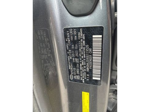 Used 2016 Hyundai Genesis 3.8 w/ Option Group 03 image 10