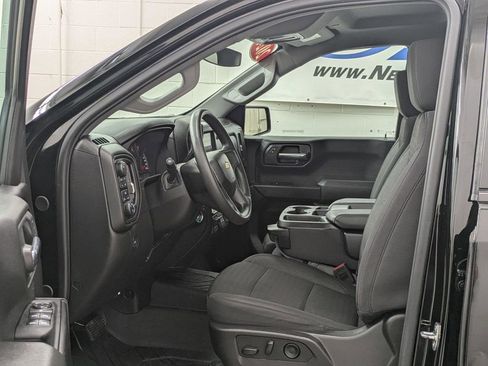 Used 2024 Chevrolet Silverado 1500 Custom image 4