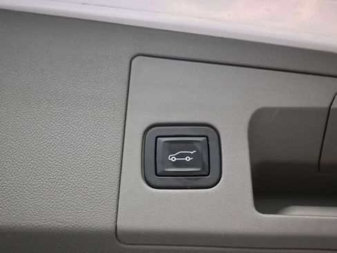 Used 2020 Cadillac XT5 Premium Luxury AWD/4WD image 27