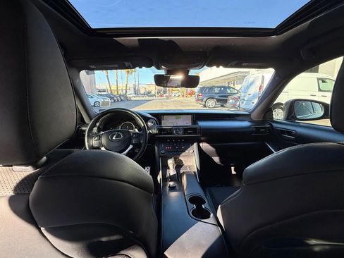 Used 2019 Lexus IS 350 F Sport image 15