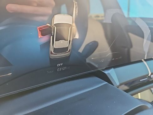 Certified 2026 BMW X3 xDrive30 w/ Premium Package image 6