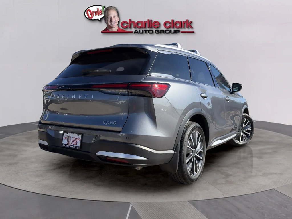 Used 2026 INFINITI QX60 Luxe w/ Cargo Package FWD image 4