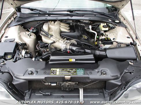 Used 2004 Lincoln LS image 29