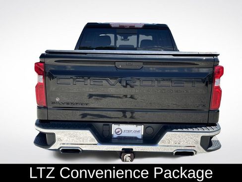 Used 2021 Chevrolet Silverado 1500 LTZ w/ LTZ Premium Package AWD/4WD image 6