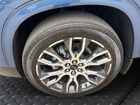 Used 2026 GMC Acadia Denali Ultimate w/ LPO, Floor Liner Package AWD/4WD image 10