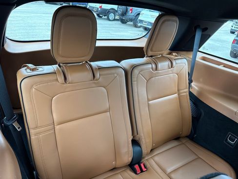 Used 2020 Lincoln Aviator Black Label w/ Dynamic Handling Package AWD/4WD image 28