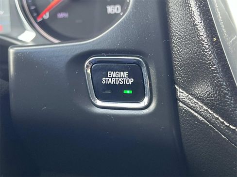 Certified 2023 GMC Acadia SLE w/ Driver Convenience Package image 23