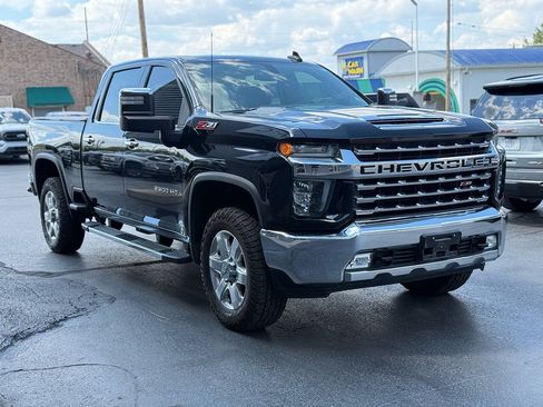 Used 2020 Chevrolet Silverado 2500 LTZ w/ LTZ Convenience Package AWD/4WD image 3