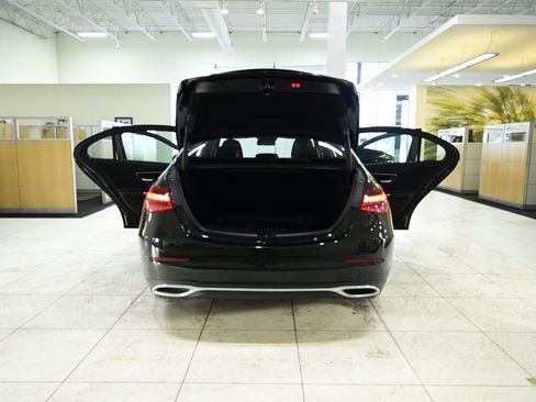 Used 2022 Mercedes-Benz C 300 4MATIC Sedan image 21